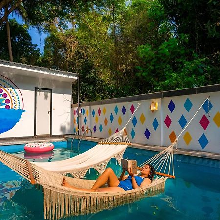 Gostops Goa, Baga Luaran gambar