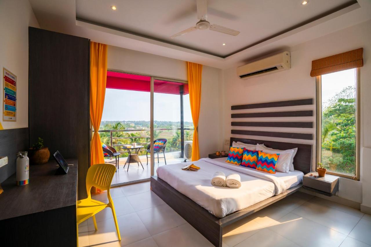 Gostops Goa, Baga Luaran gambar