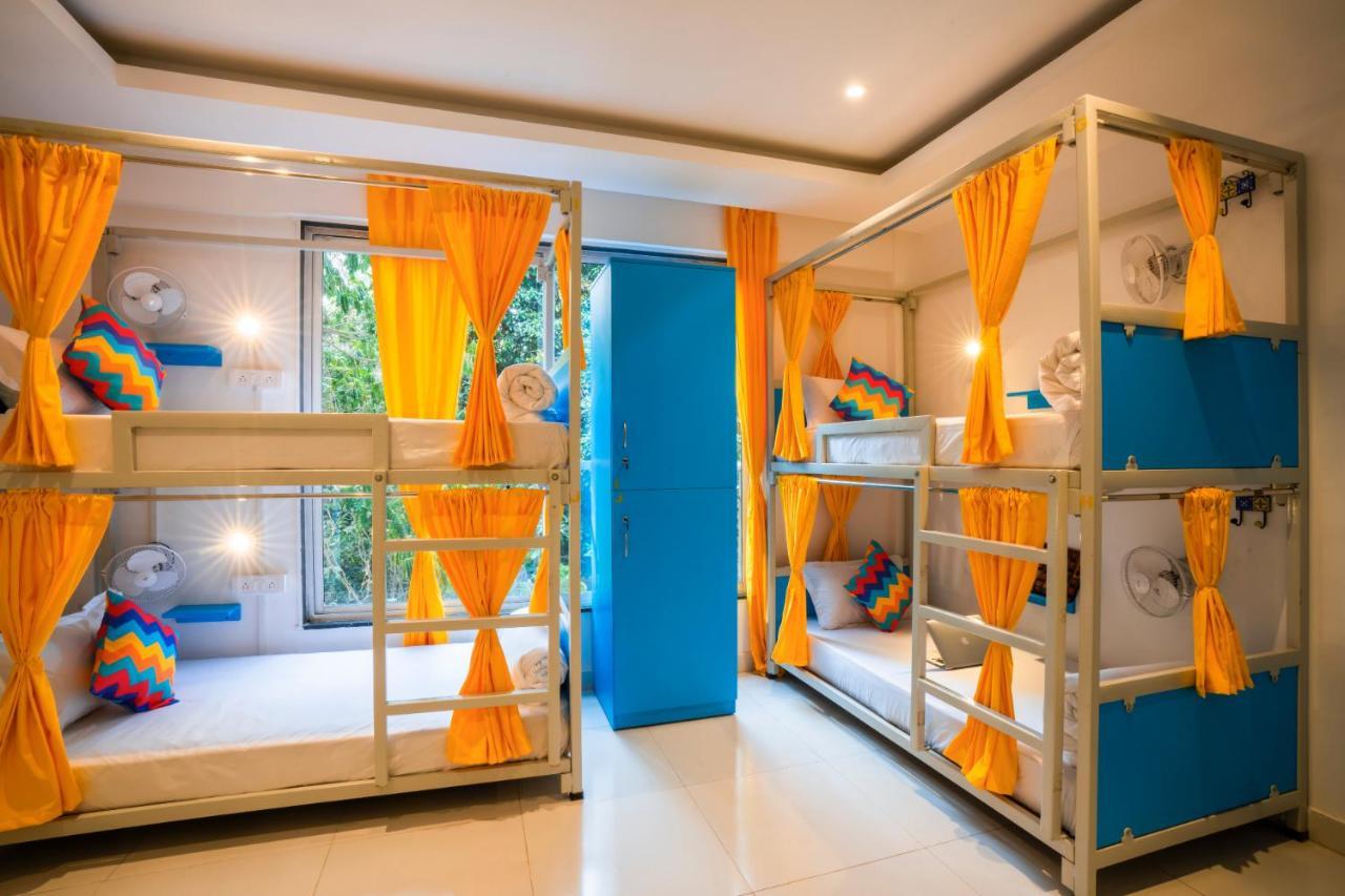 Gostops Goa, Baga Luaran gambar